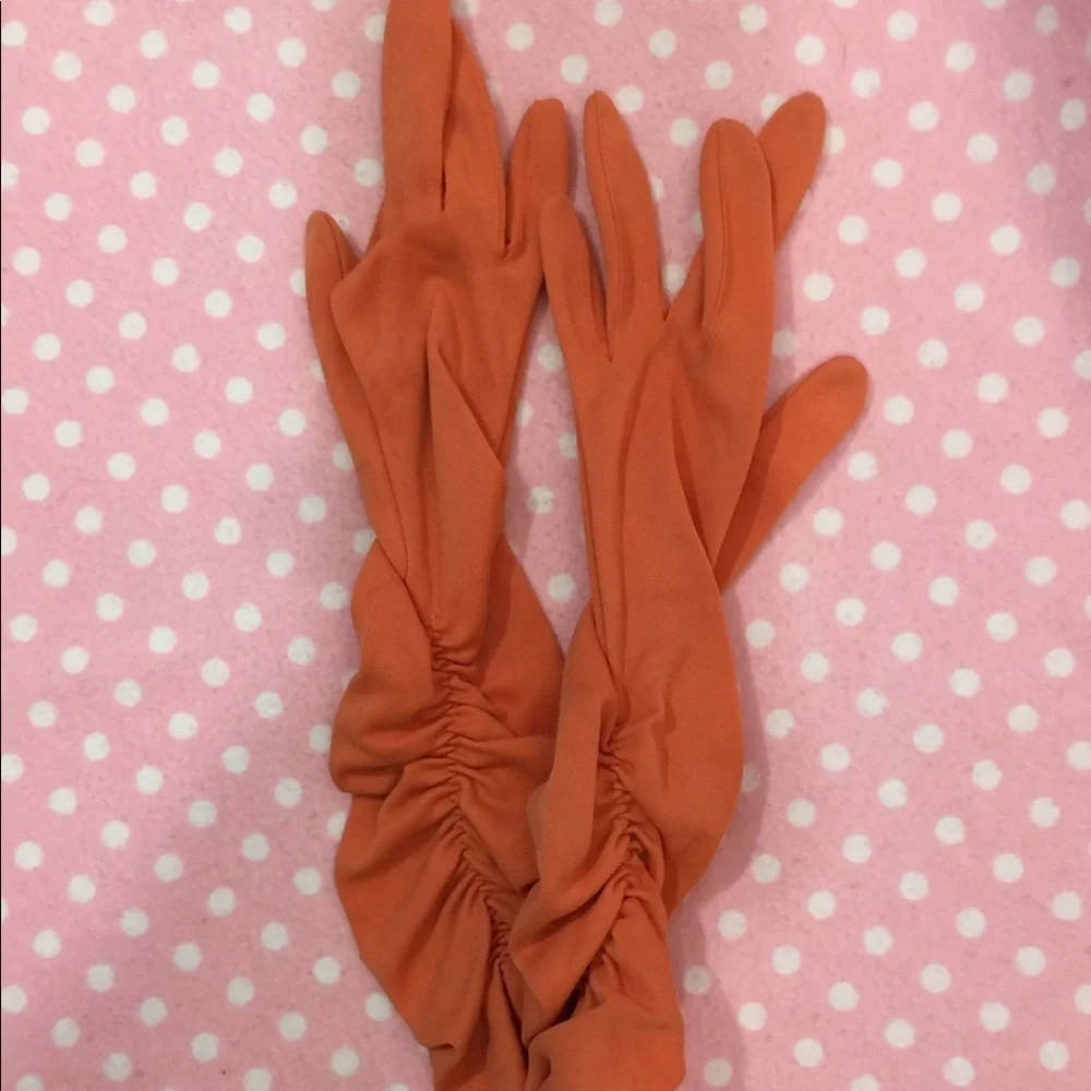 Vintage Orange ruched gloves. Sz. 7